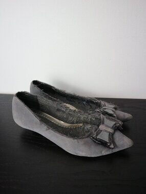 Seychelles Womens Grey Bow Kitten Heels  Size 7.5